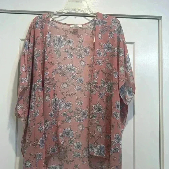 Emory Park pink with  blue flowers kimono size small in perfect condition. - Picture 5 of 9